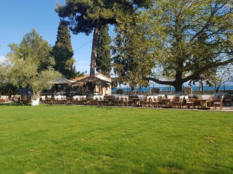 Hotel Nisi Glamping Paralía Rachon Esterno foto